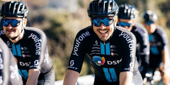 2022 team dsm kit 3